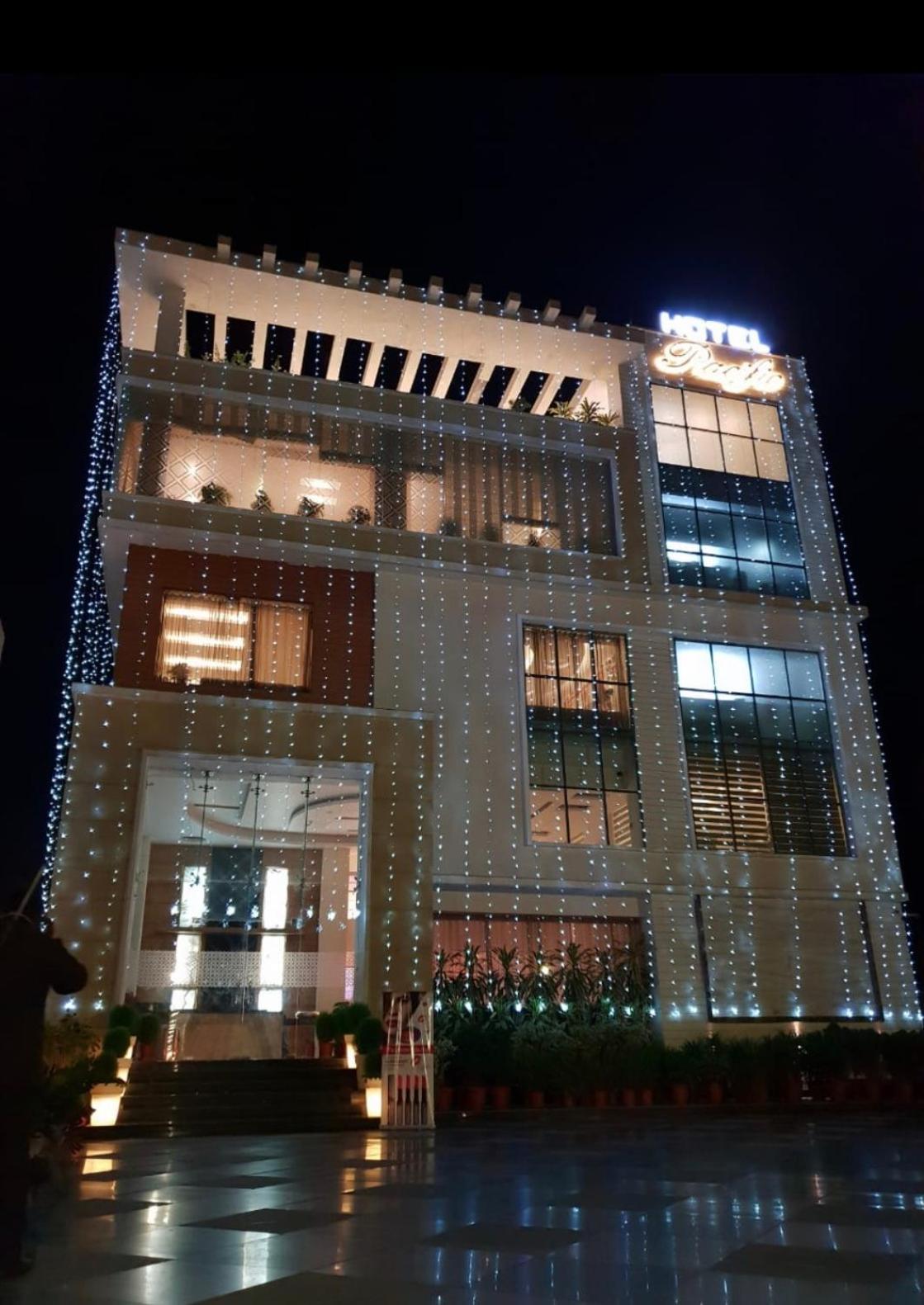 Hotel Pacific Roorkee Esterno foto